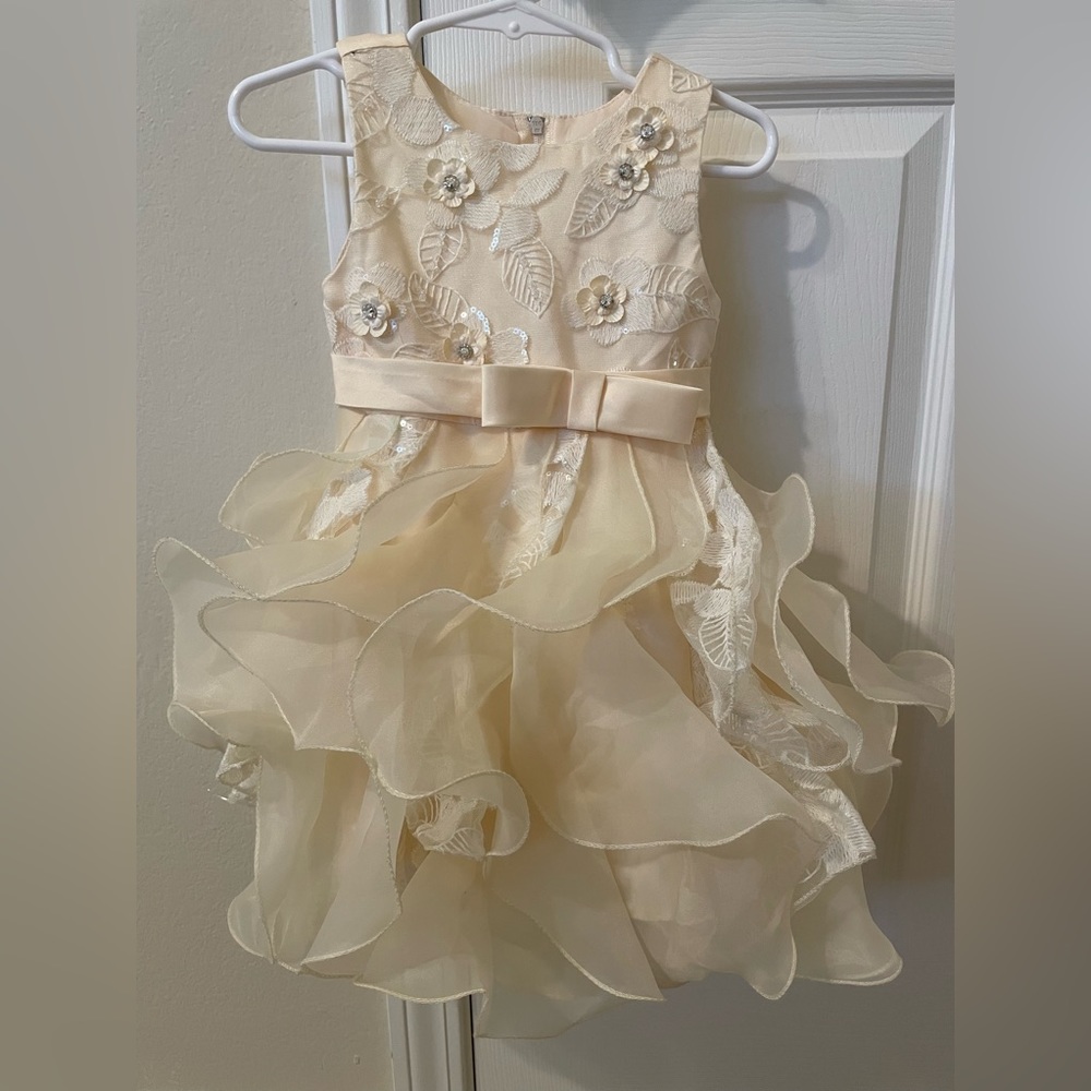 Gorgeous Ivory Little Girls Toddler Dress